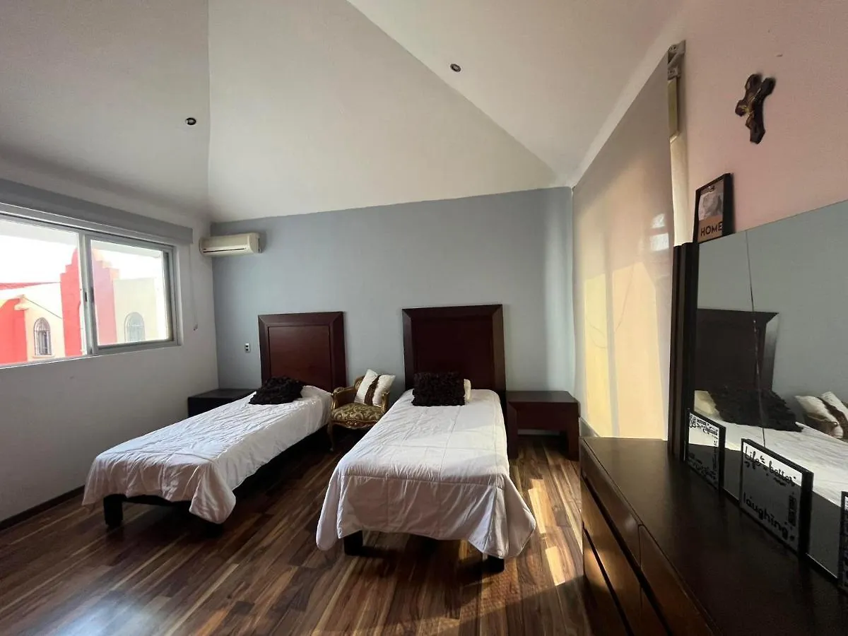 Casa Serena - Casa De Huespedes Daire Guadalajara 0*,